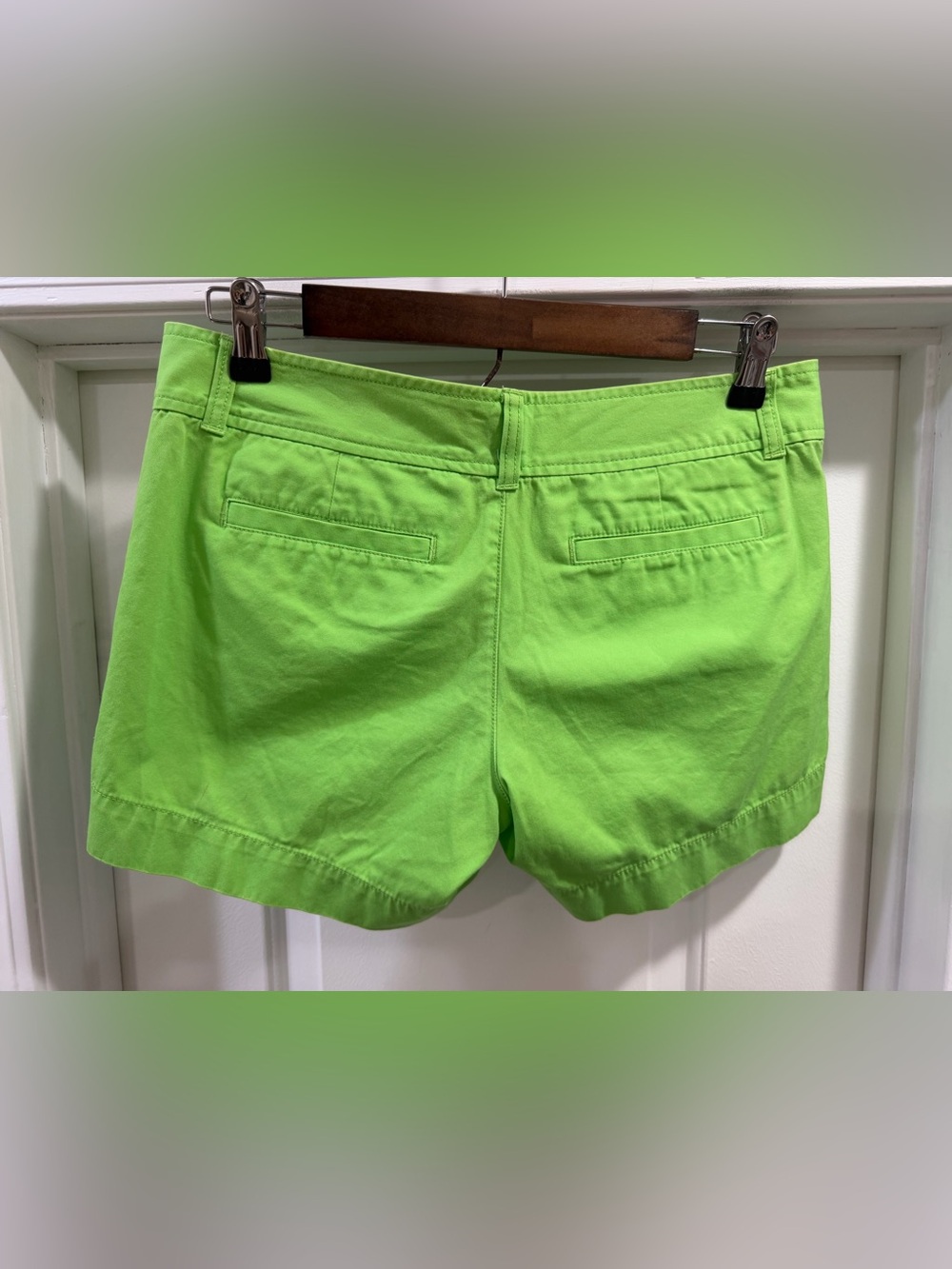 Lilly Pulitzer Green Cotton Basic Chino Shorts Size 4